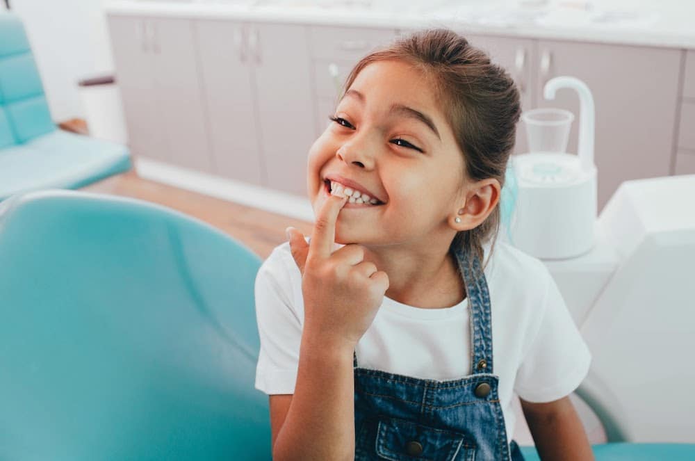 4 Dentists in Chestnut Hill, MA & Tips For Keeping Your Child’s Teeth Clean